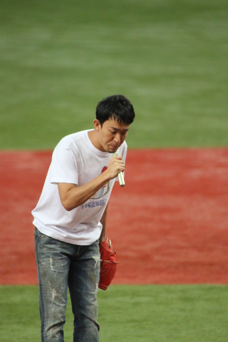 悲報 ファンキー加藤さんよりによってこんな日にプロ野球の始球式に登場 そら目も死にますわ ガハろぐnewsヽ W ズコー 悲報 ファンキー加藤さんよりによってこんな日にプロ野球の始球式に登場 そら目も死にますわ ガハろぐnewsヽ W ズコー
