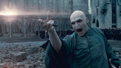 _87106082_voldemort_ap_976_R