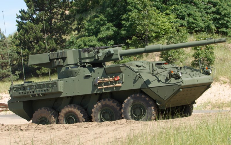 2016年から「機動戦闘車」とかいう素敵な乗り物が配備されるらしい。なんか格好いいな