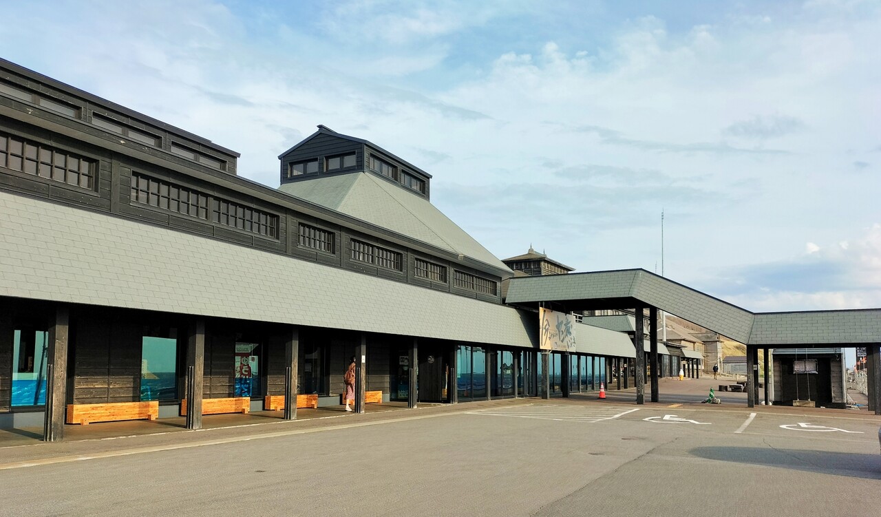 道の駅「おびら鰊番屋」 MOMOの道の駅めぐり旅 HOKKAIDO