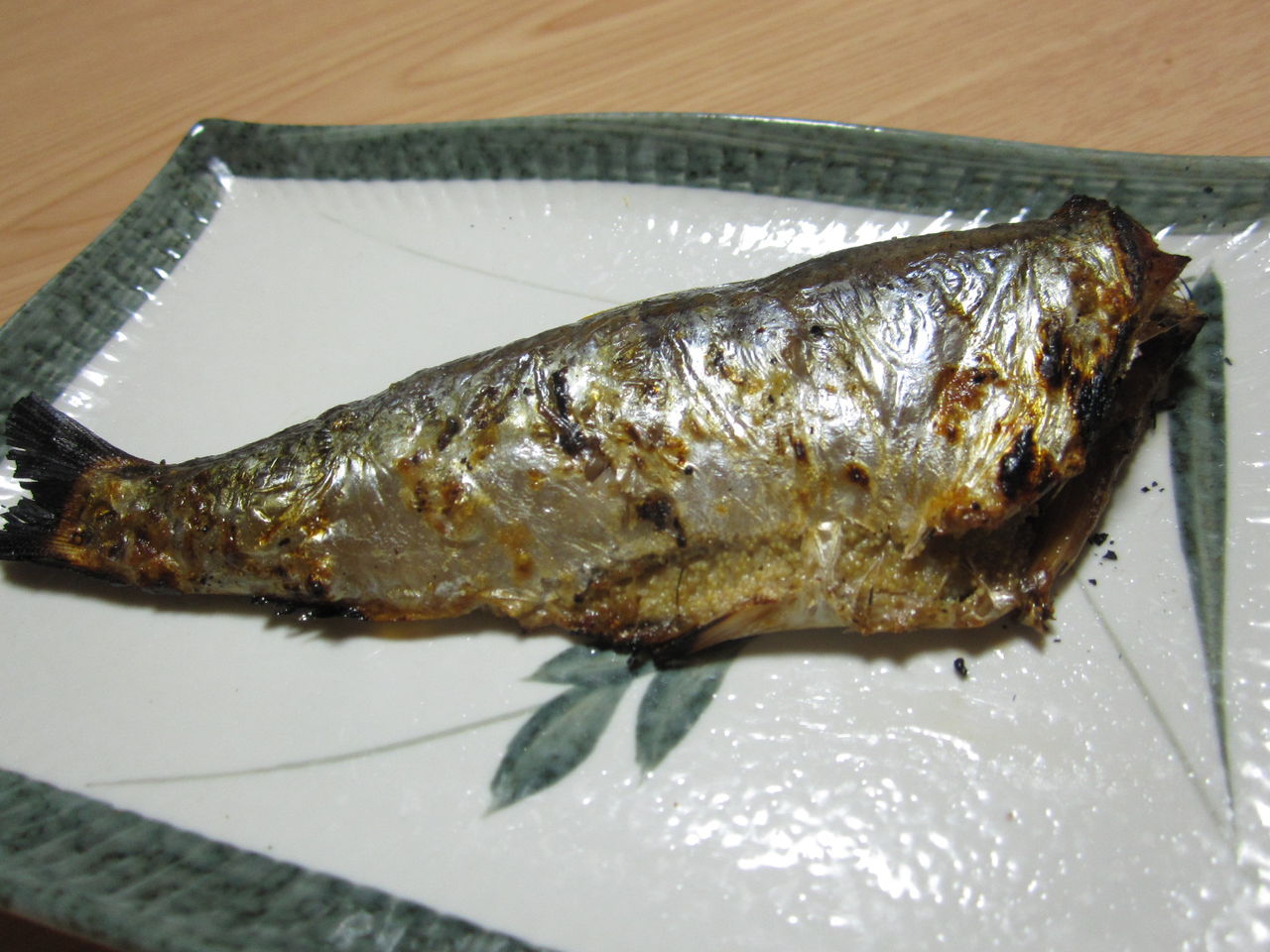 冷蔵庫で生魚の干物を作りましたよ ニシンと鮭の切り身で 節約ライフを楽しまなきゃ