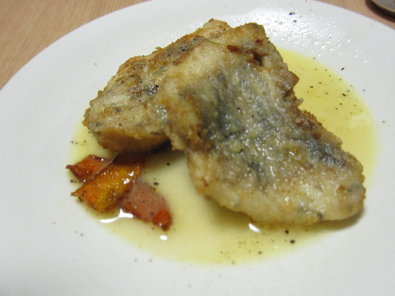 黒ソイ お刺身にできる新鮮さ 黒い斑点は 節約ライフを楽しまなきゃ