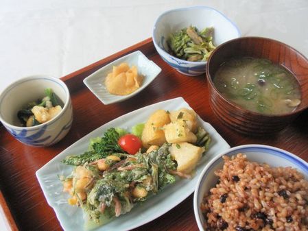 ÂçÆ¦¤È»°¤ÄÍդΤ«¤ÍȤ²£´·î£±£¹Æü