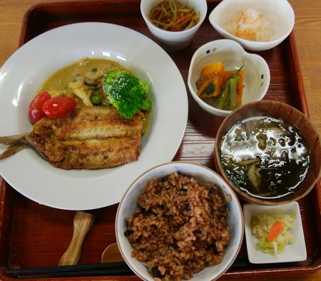 イワシのカレームニエル