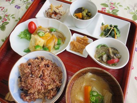 Ʀ��νŤͼѤ��󤫤�