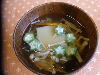 ゴマ豆腐キノコ汁