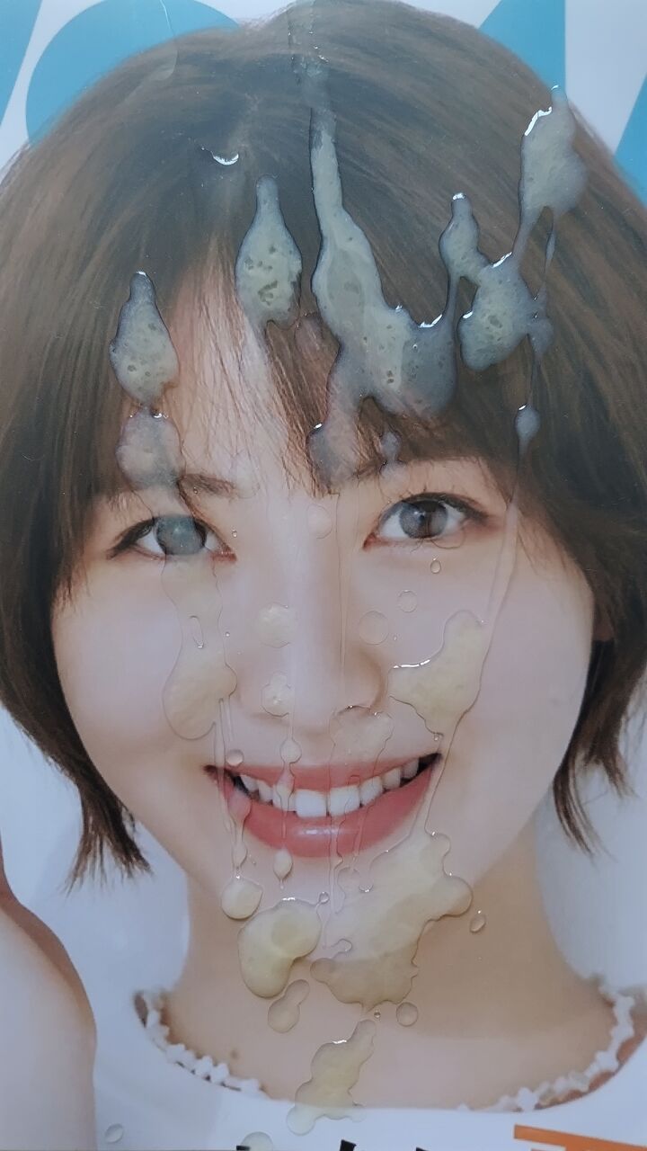 浜辺美波　顔射 