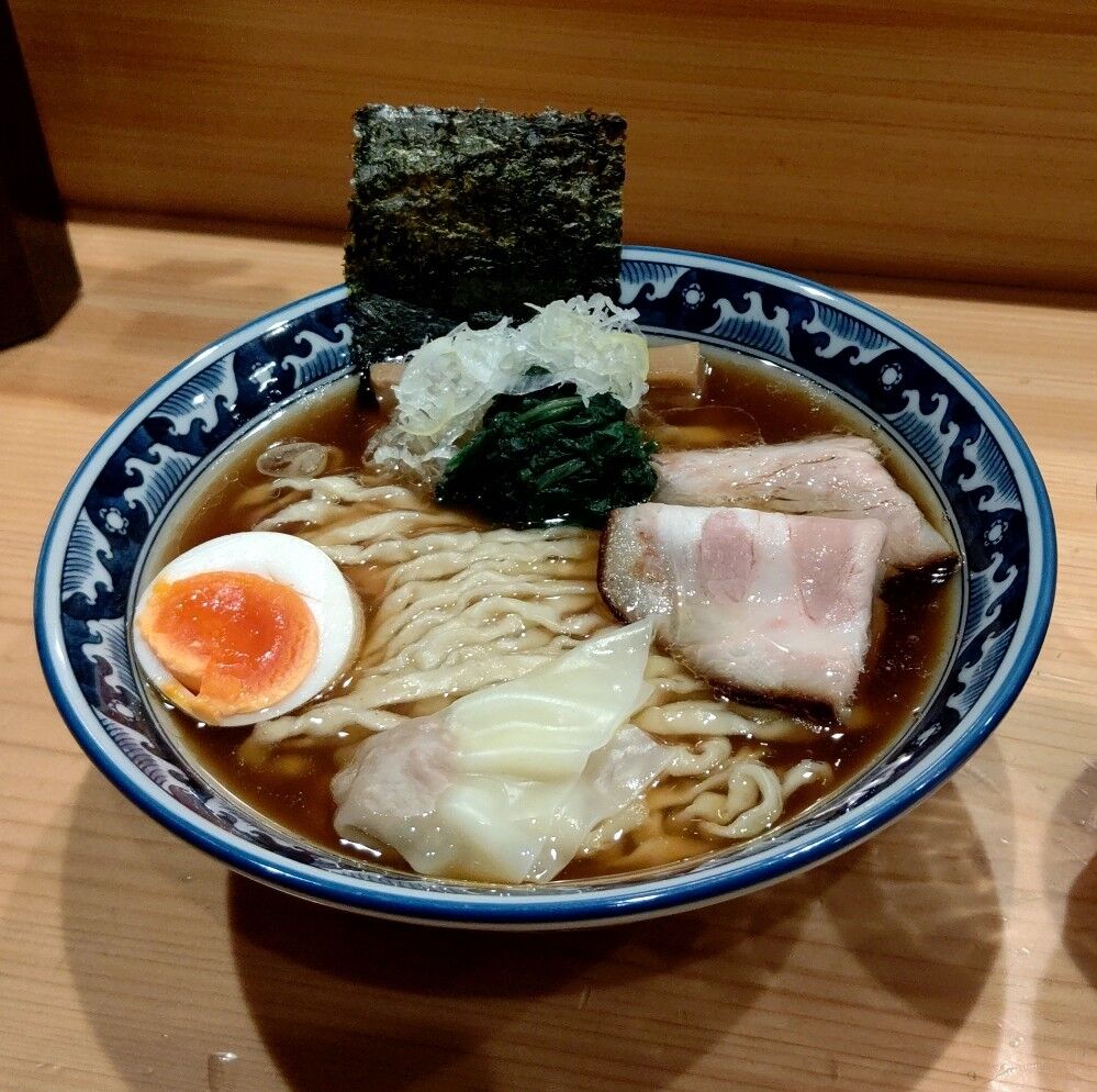 自家製麺 ロビンソン @虎ノ門ヒルズ 中華そば平打麺 : 繰り返される