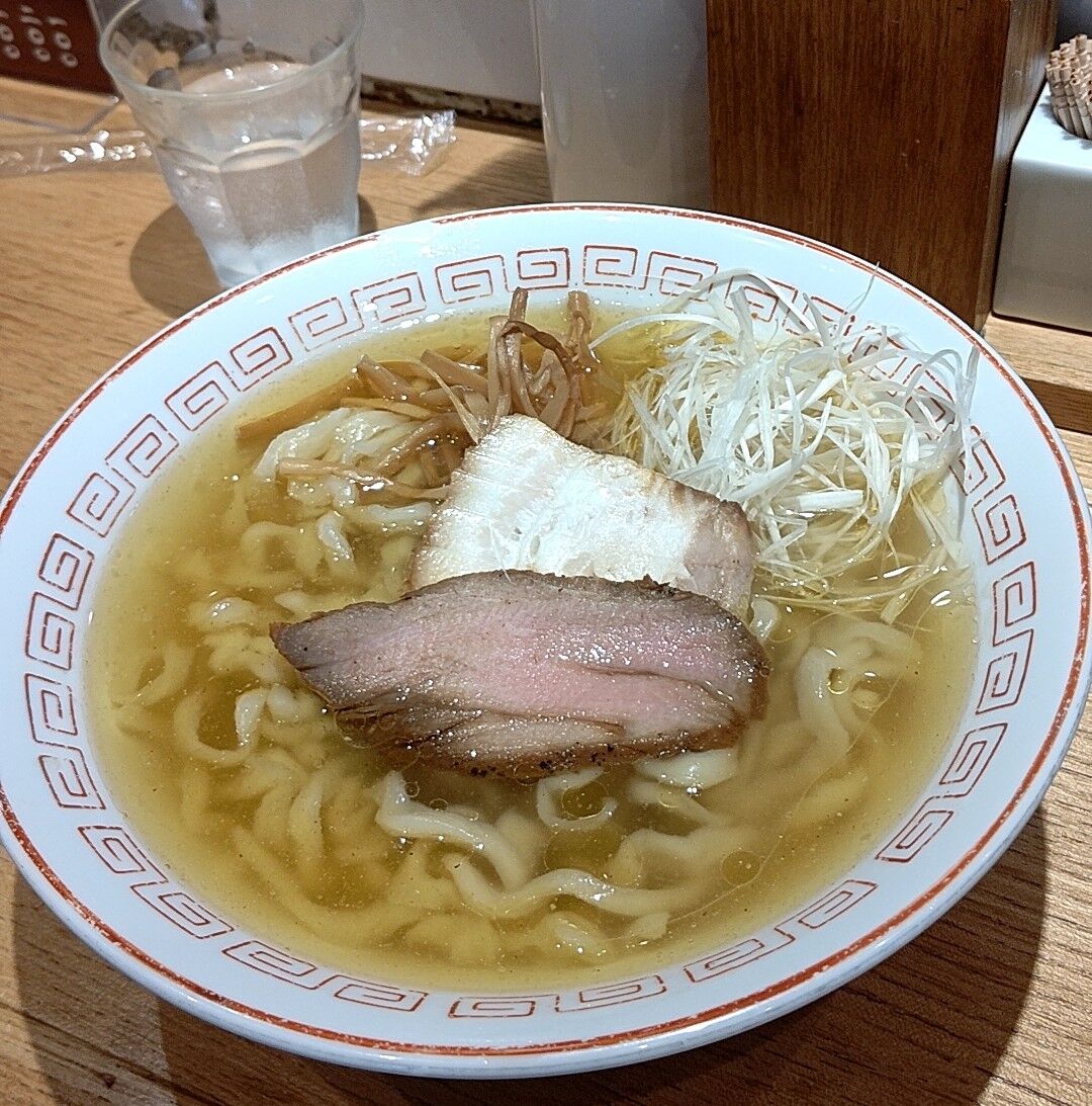 超多加水自家製手揉麺 きたかた食堂 @神保町 平打冷やし肉そば X丼