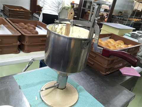 クリームパン ぐるぐる 製造4