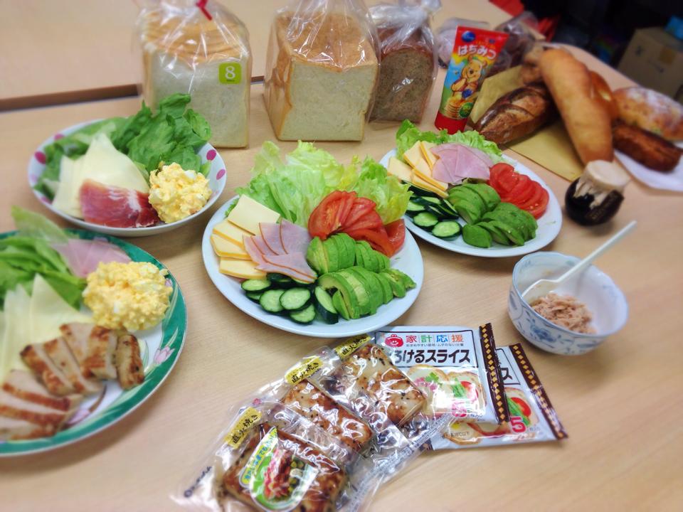 社内でサンドイッチパーティ O パン業界を応援する社長 古田 高浩 ブログ