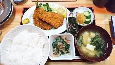 いづみや：①ｱｼﾞﾌﾗｲ定食780円全景180128