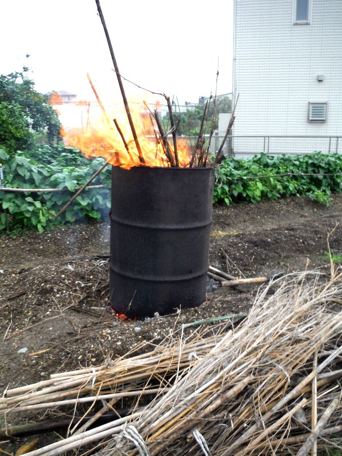 古竹支柱の焼却とワケギの植え付けなど Furuutuの気ままな家庭菜園日誌