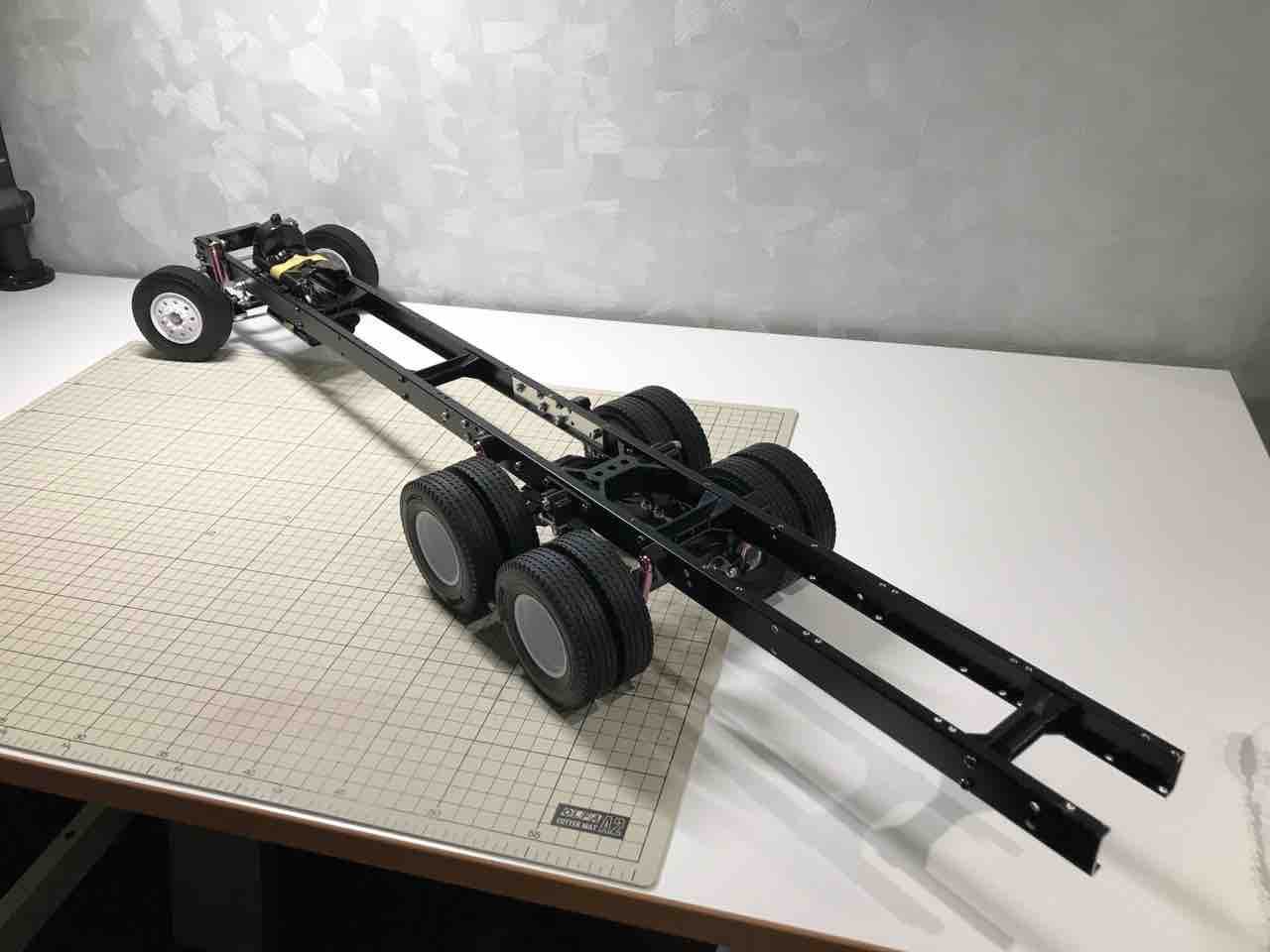 ラジトラで望郷一番星！ その2 シャーシの製作 : トラック野郎 一番星