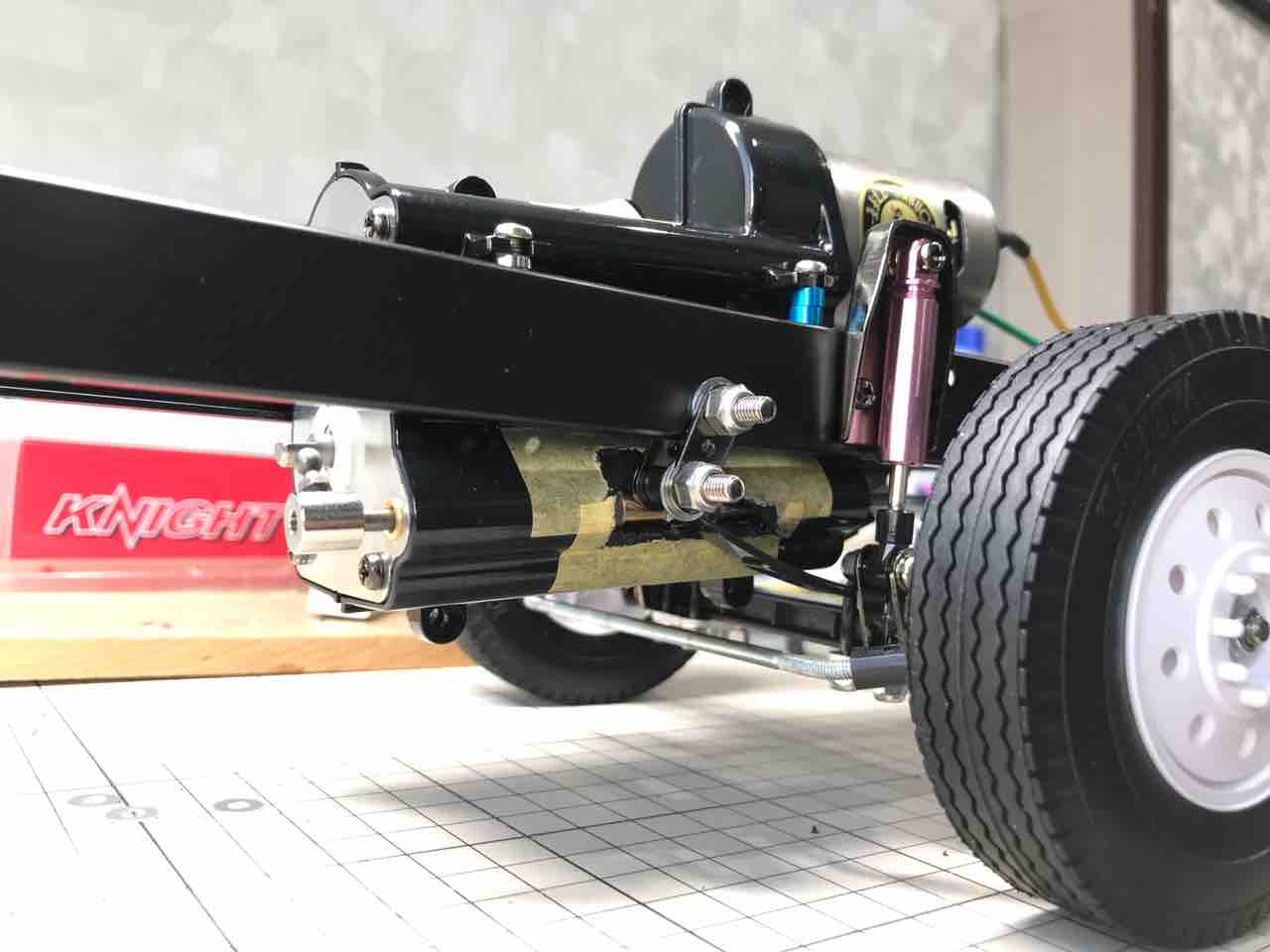 ラジトラで望郷一番星！ その2 シャーシの製作 : トラック野郎 一番星