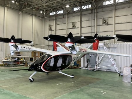 トヨタ　大阪万博を目指して「空飛ぶクルマ」初飛行！