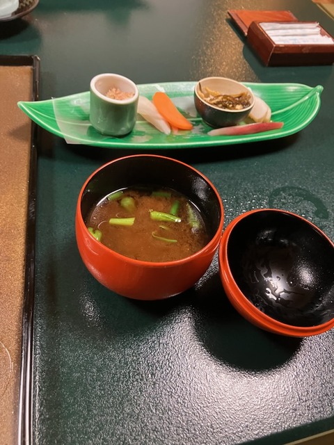 12しし唐ねぎの赤だし
