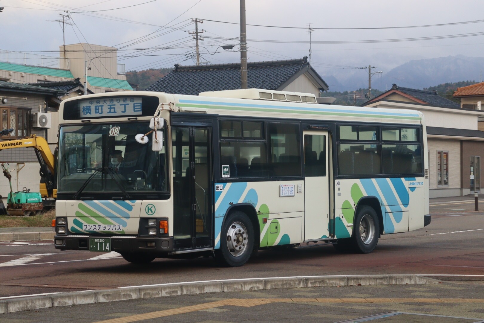 糸魚川バスKLLT233J2 バスフォトコレクション 糸魚川バスKLLT233J2 バスフォトコレクション