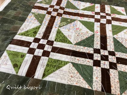 ボルチモアキルトのキルトと「公園の散歩」のキルト : 猫日和