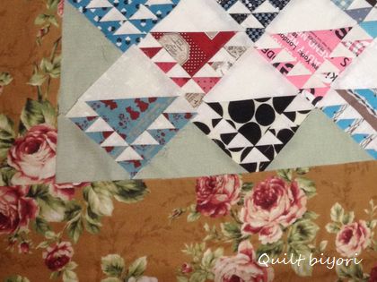 のこぎりの歯 のパターンをつないで 荷物受取人 猫日和 キルト日和