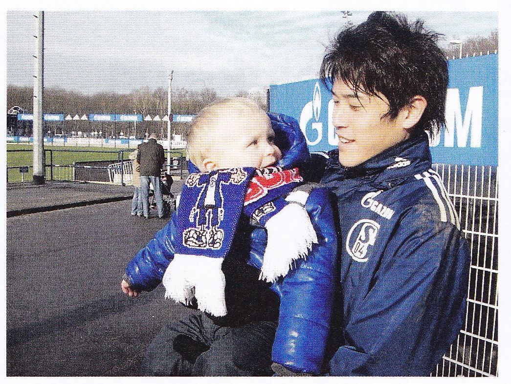 サッカー 赤ちゃんを抱くウッチーにファン悶絶 きゃぁーーーーーーー 羨ましい いいね回押したい フットボールまとめ
