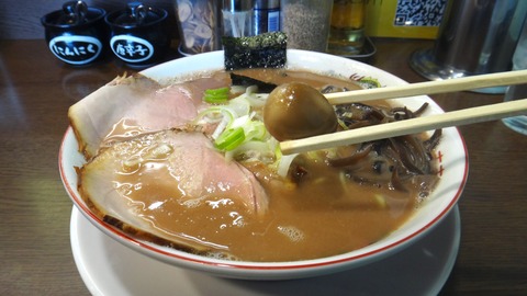 028 (うずら玉子)