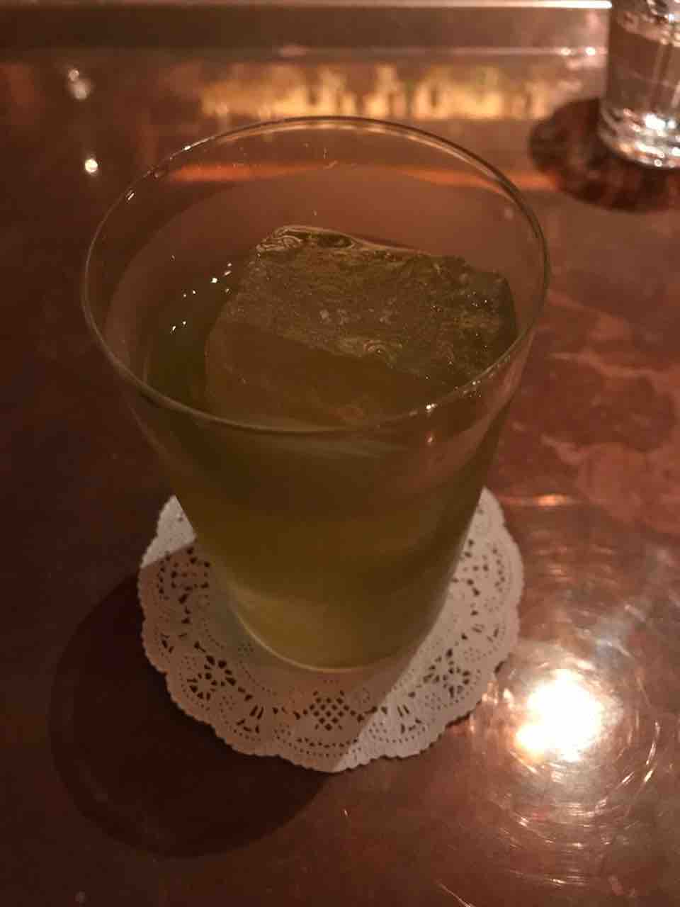 ふゆひこがバーで飲んだりあれこれ食べたり カクテル