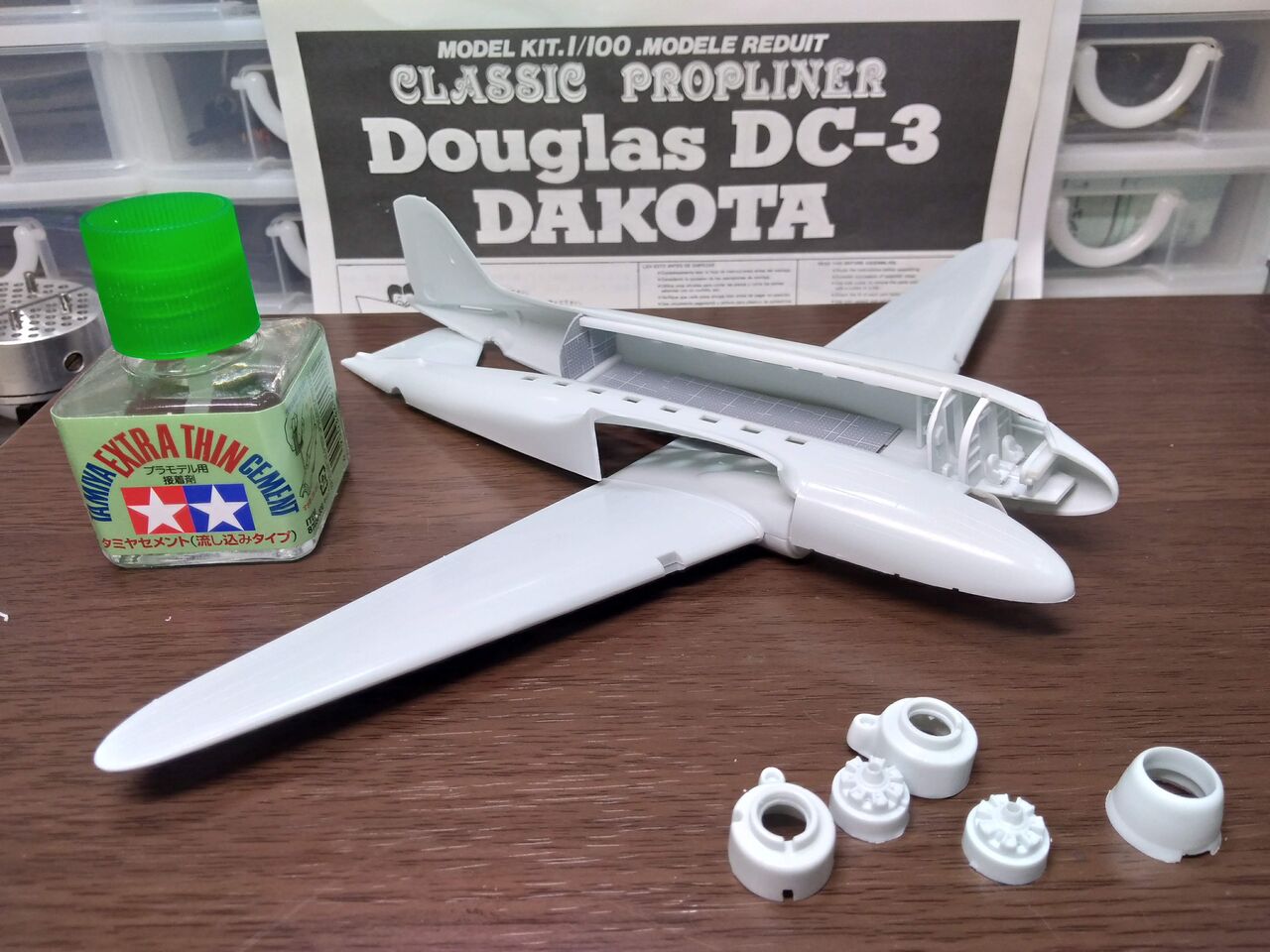 Amazon.co.jp: 童友社 1/100 DC-3 SMB : Hobbies