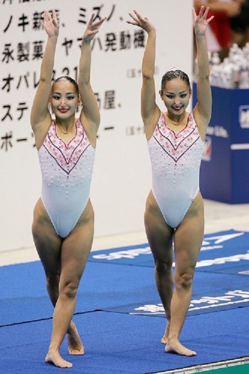 木村真野 紗野 シンクロの超美人双子姉妹 セクシーアスリート ビーチバレーとフィギュアスケートが大好き