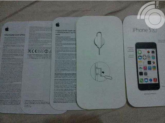 Iphone5c の取説を撮影した新たな画像がリーク Apple New S Iphone5c の取説を撮影した新たな画像がリーク Apple New S