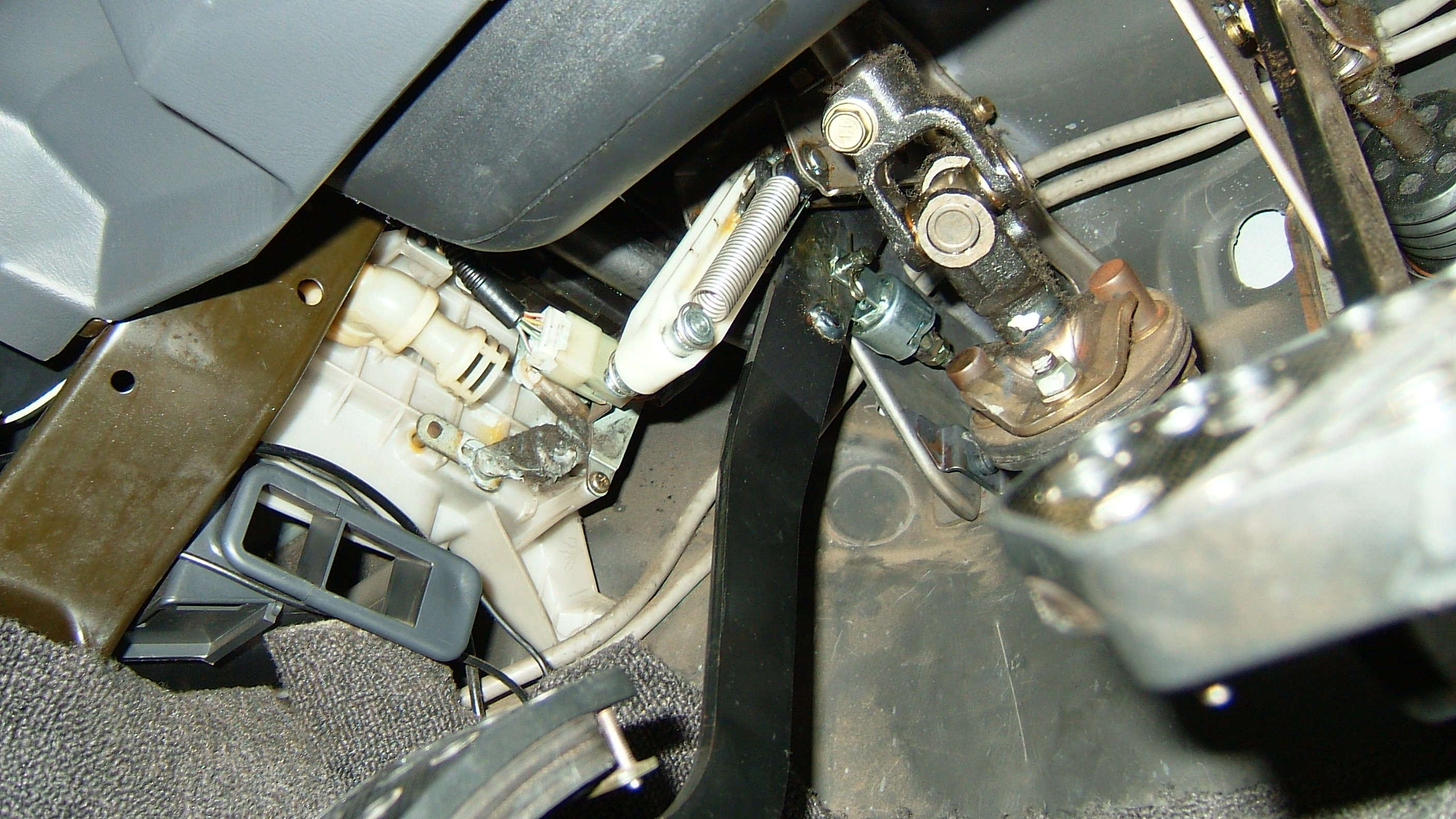 クラッチペダルの踏力調整 ランクルｇｘの部屋