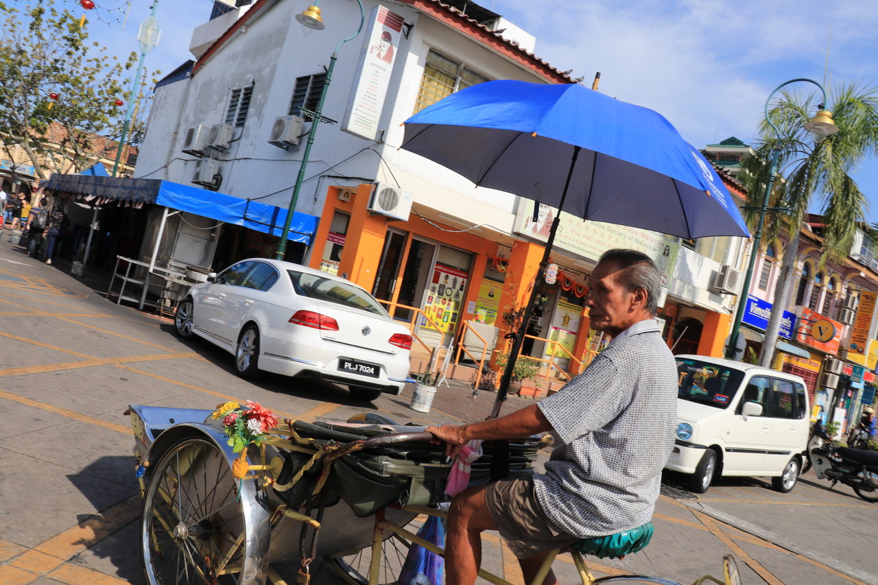 マレーシア 13 ペナン島7 ヒンズー教の寺 花咲かすおじさん マレーシア 13 ペナン島7 ヒンズー教の寺 花咲かすおじさん