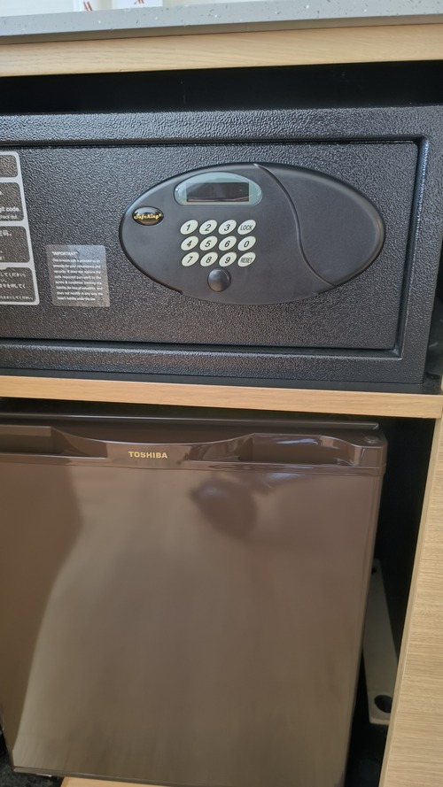 1785637866717