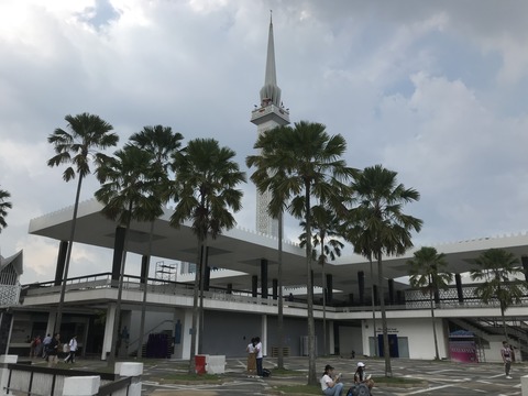 68ABE74F-33E7-4474-ACAF-7E94571AAB85