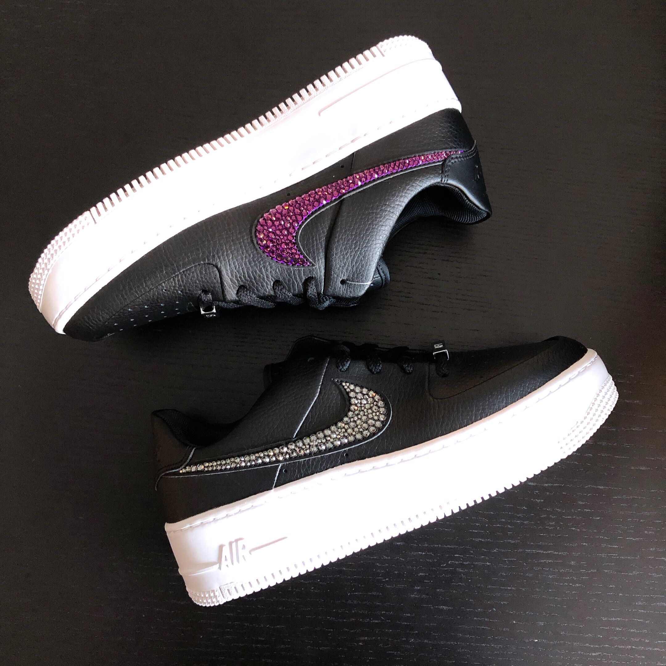 NIKEスニーカーカスタム スワロフスキーデコ！ : デコスクール 講師の 