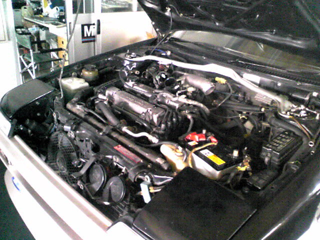 ２０万キロエンジンはすごい ガレージホリノ整備日記