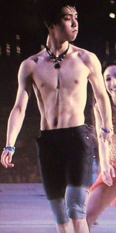 0e03b352c341502d6e6d845d7ef1559b--hanyu-yuzuru-ice-skaters-min