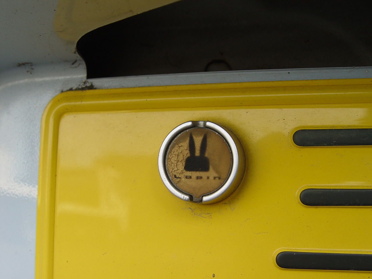 ナンバープレート カバー ラパン 車屋なのに ハモンドオルガン演奏 ガレージテイクワン