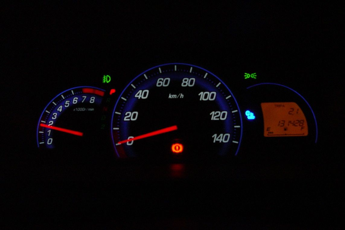 ゼストスパーク JE1 アナログメーター : 車屋なのに ゼストスパーク JE1 アナログメーター : 車屋なのに