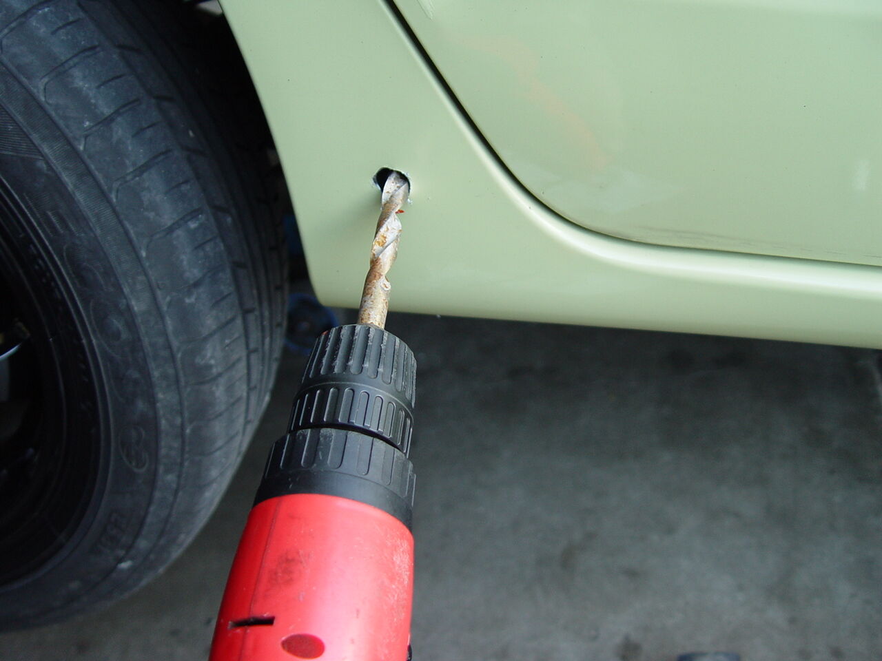 サイドスポイラー取り付け ライフ Jb5 車屋なのに ハモンドオルガン演奏 ガレージテイクワン