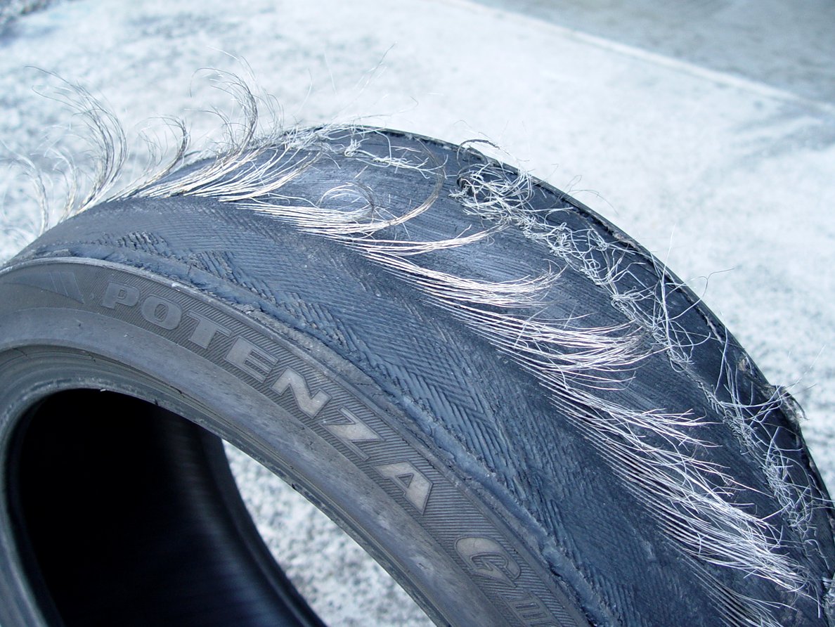 風になびく スチールワイヤー 車屋なのに ハモンドオルガン演奏 ガレージテイクワン