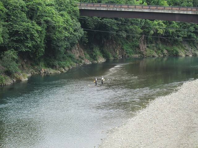 13d2f9a2.jpg