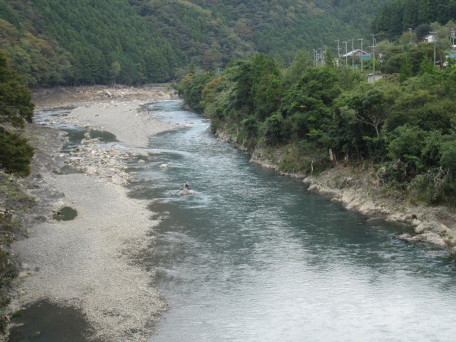 324b72e8.jpg