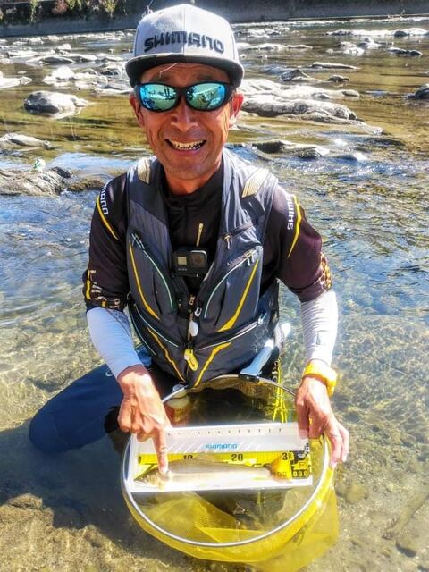 島名人 尺鮎おめでとう でも釣りキチさん子が ゚d゚ 鮎釣り師ガバチャのひとり言 島名人 尺鮎おめでとう でも釣りキチさん子が ゚d゚ 鮎釣り師ガバチャのひとり言