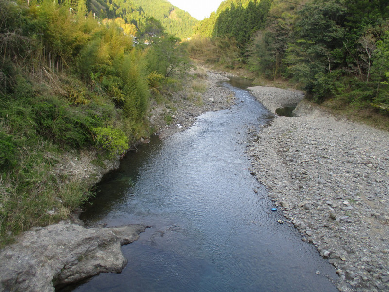 963402f6.jpg