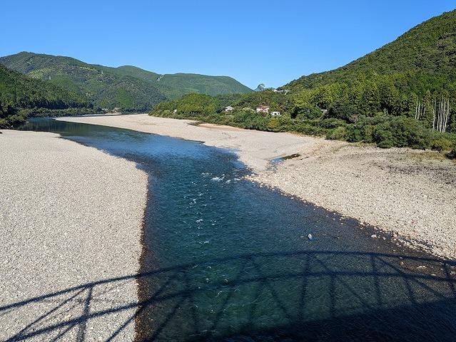 PXL_20221024_003628917