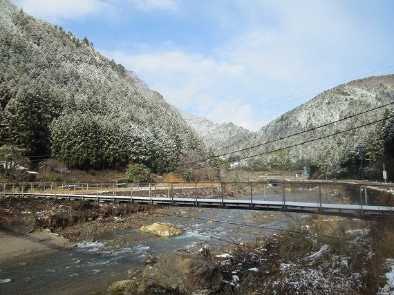f9c339f9.jpg