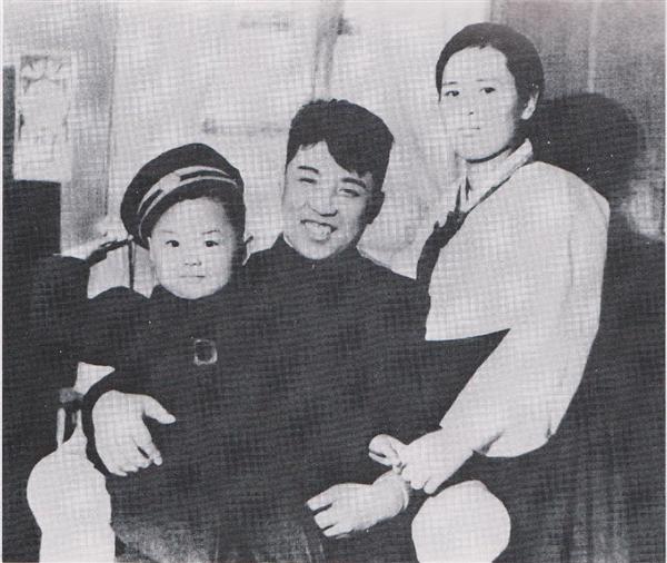 国家指導者の青年期写真ｗｗｗｗｗｗｗ ガバガバ歴史速報