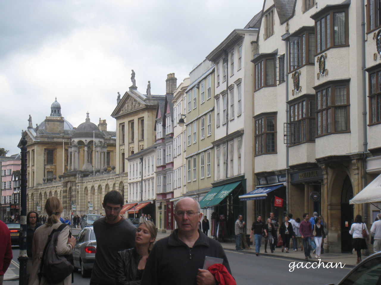 オックスフォードの街並み Oxford1 雲を眺めながら Gacchanのロンドン日記 オックスフォードの街並み Oxford1 雲を眺めながら Gacchanのロンドン日記