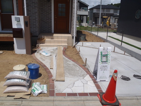 アプローチ石